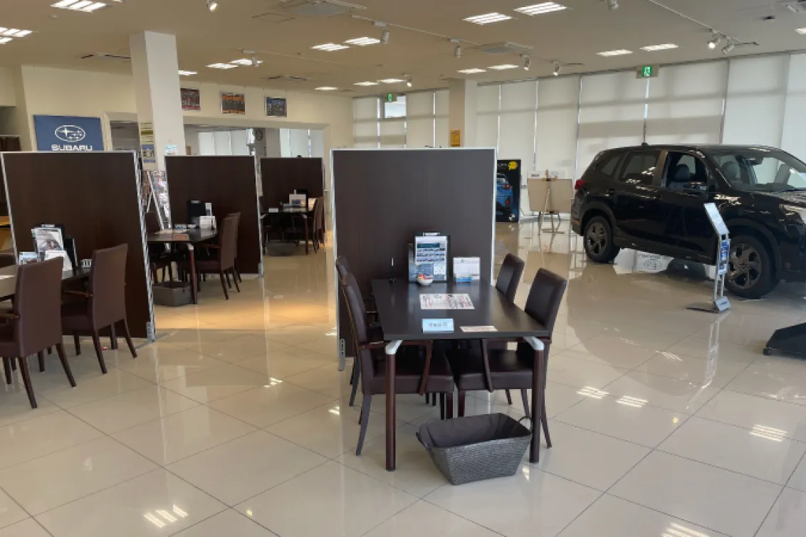 岐阜スバル自動車株式会社_津店_店舗内装