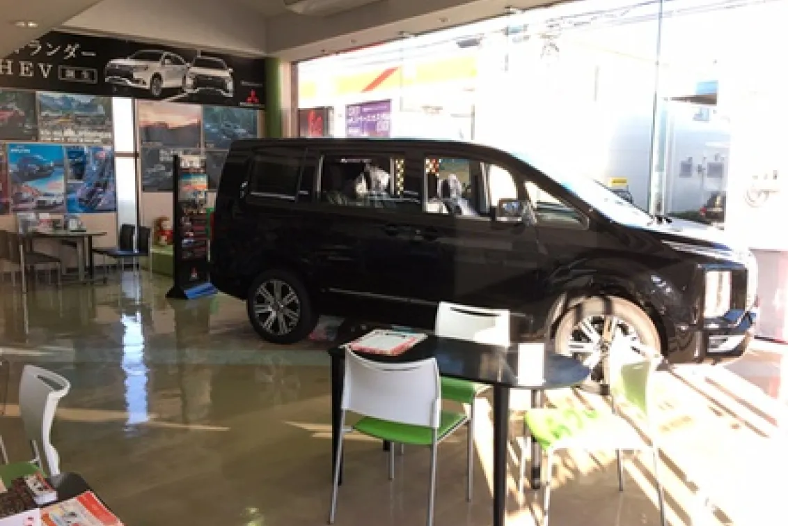 和歌山三菱自動車販売株式会社_新宮店_店舗内観