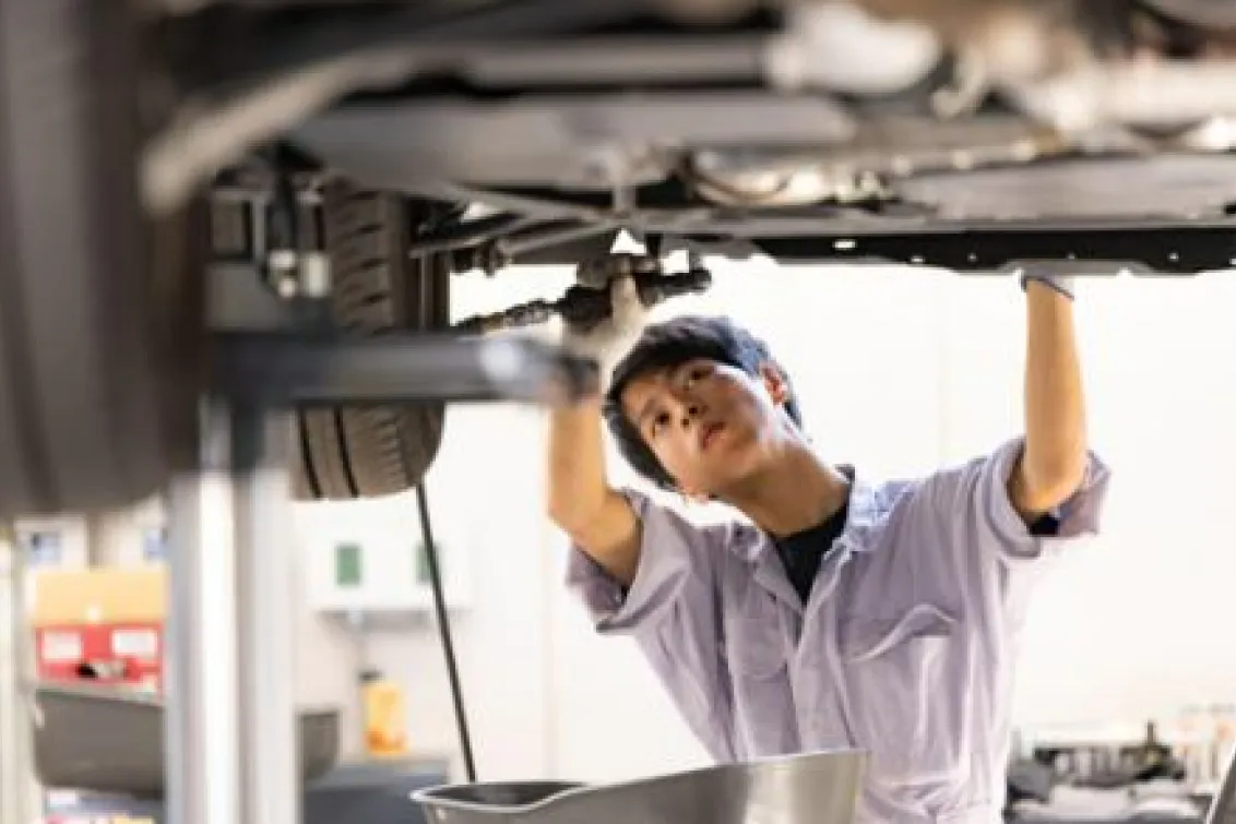 モービルオート株式会社_整備スタッフ