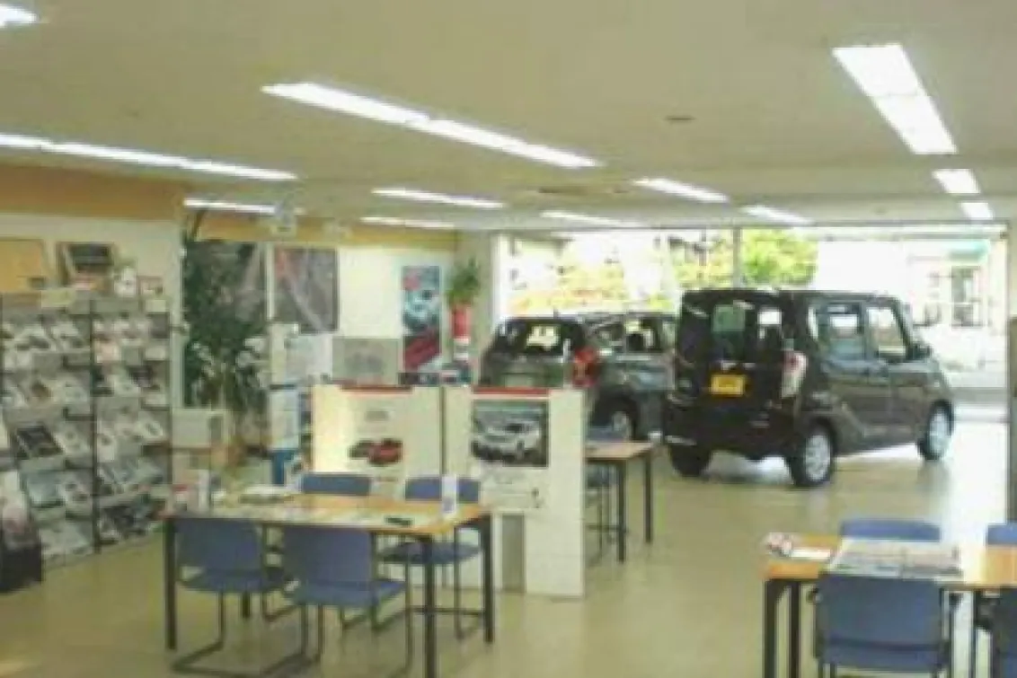 羽後日産モーター_能代店_店舗内装