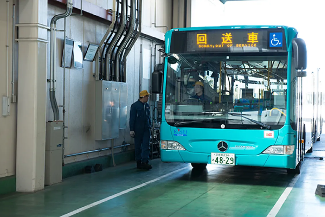 京成自動車整備株式会社_千葉工場_整備士