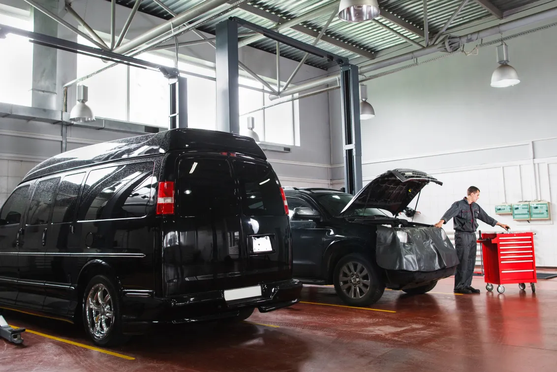 協和自動車株式会社_彦根営業所_作業風景