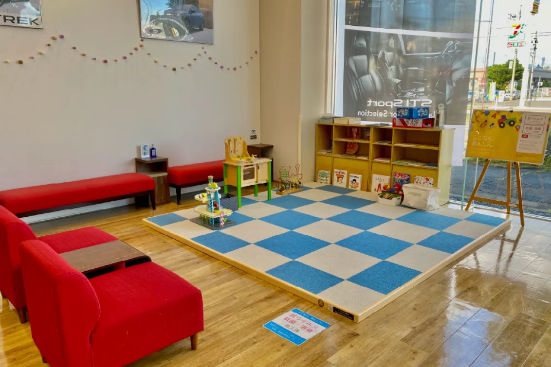 岐阜スバル株式会社_県庁前店_店舗内観