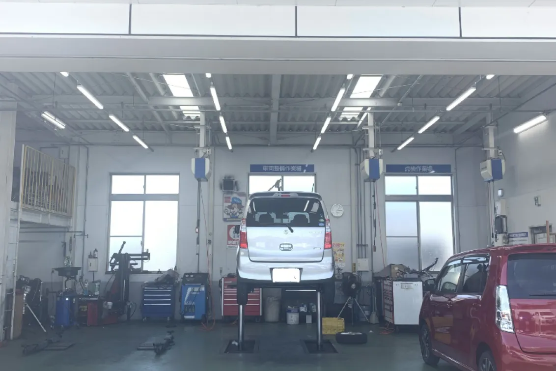 スズキ＿株式会社スズキ自販大分＿スズキアリーナ玖珠＿整備場外装