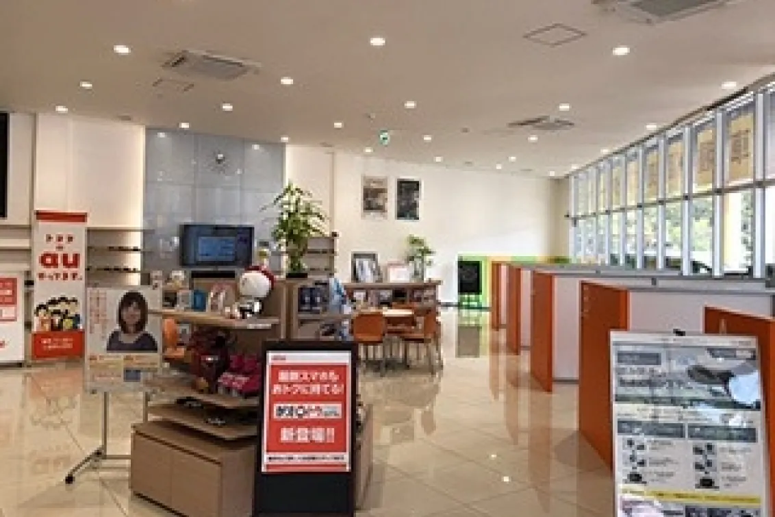 トヨタカローラ山梨＿都留バイパス店＿店舗内装