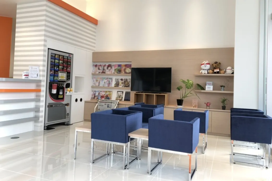 トヨタカローラ山梨＿昭和店＿店舗内装