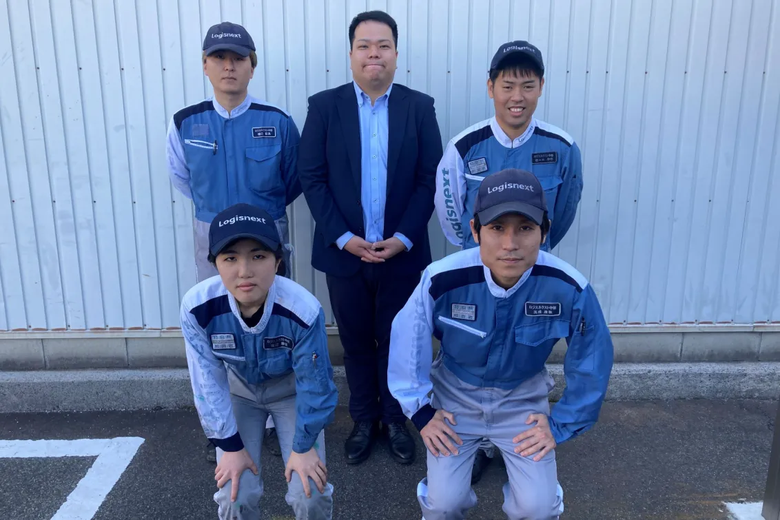 ロジスネクスト中部株式会社_松阪支店 市場庄サービスセンター_スタッフ集合