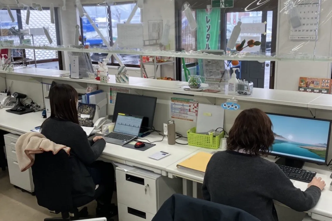 株式会社レンタルのニッケン_山形営業所_営業所内