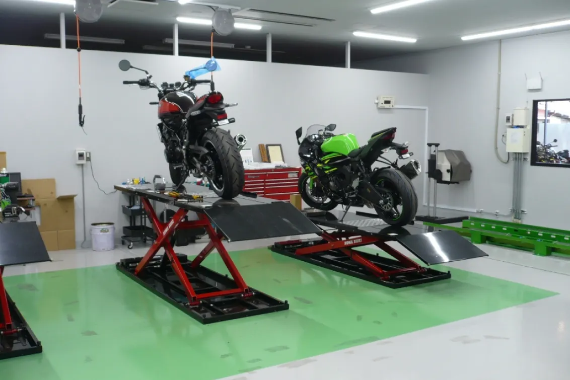 株式会社ビー・フリー_カワサキプラザ船橋_整備工場2