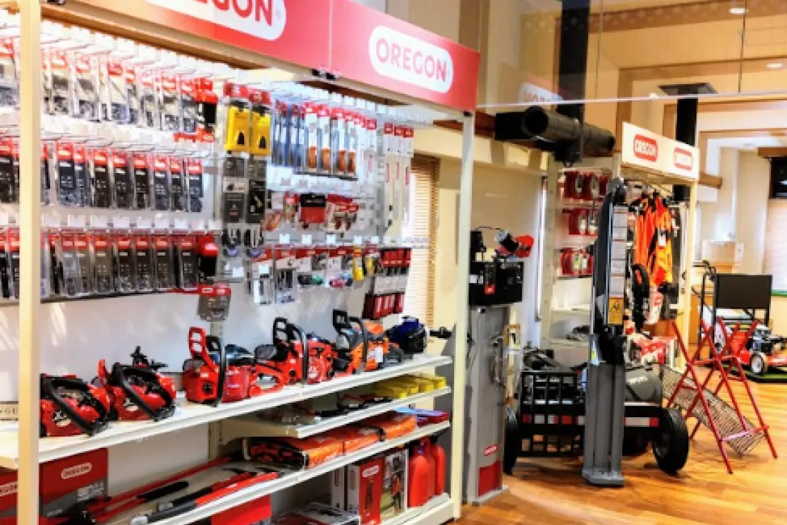 株式会社新宮商行　店内