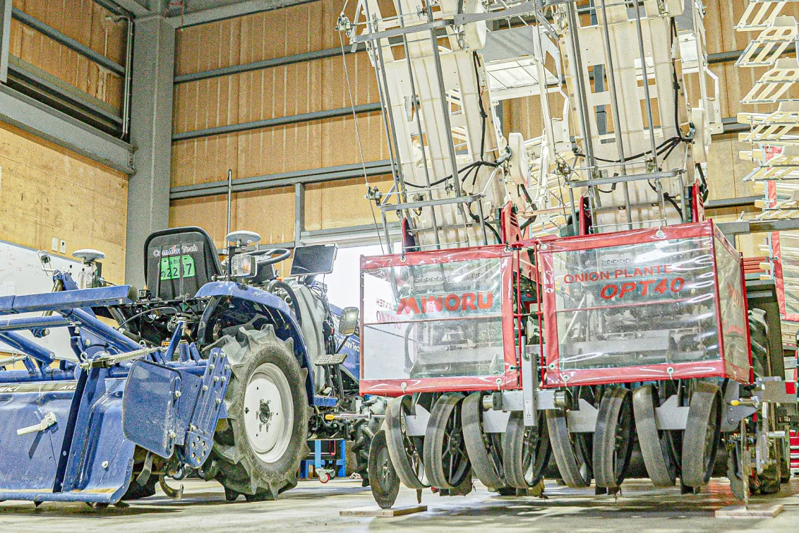 本社内ガレージ