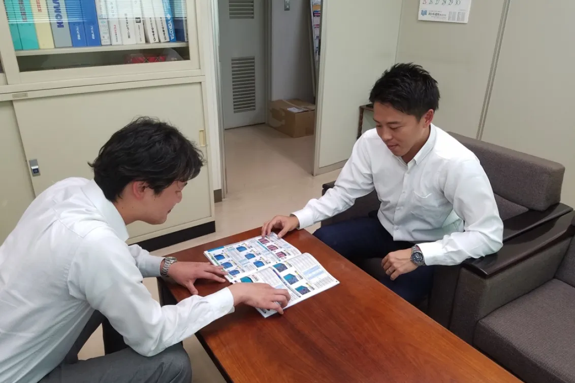 お客様との商談風景