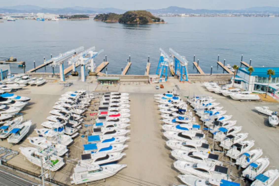 株式会社岡山マリン・ボートセンター_本社_ボート2