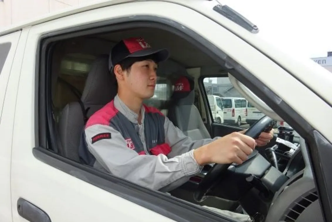 トヨタエルアンドエフ神奈川株式会社_スタッフ