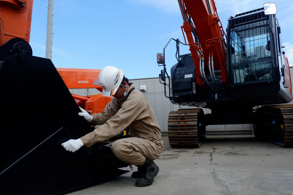日立建機日本株式会社_北海道支社_ 北北海道支店_釧路営業所_作業風景