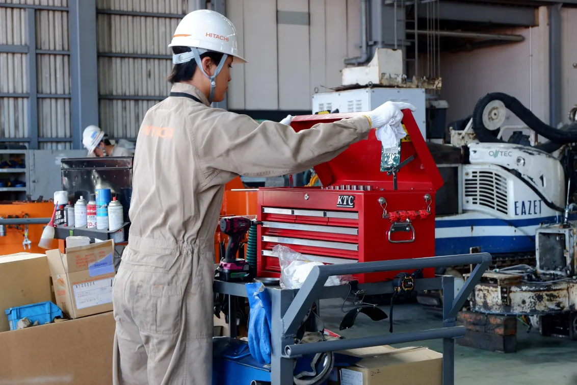 日立建機日本株式会社_関東甲信越支社_北関東支店_日光営業所_作業風景