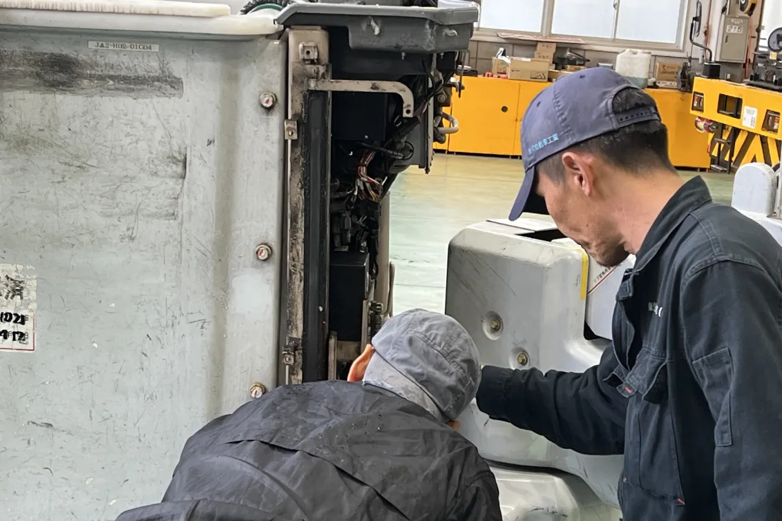 東栄自動車工業株式会社_本社工場_社員