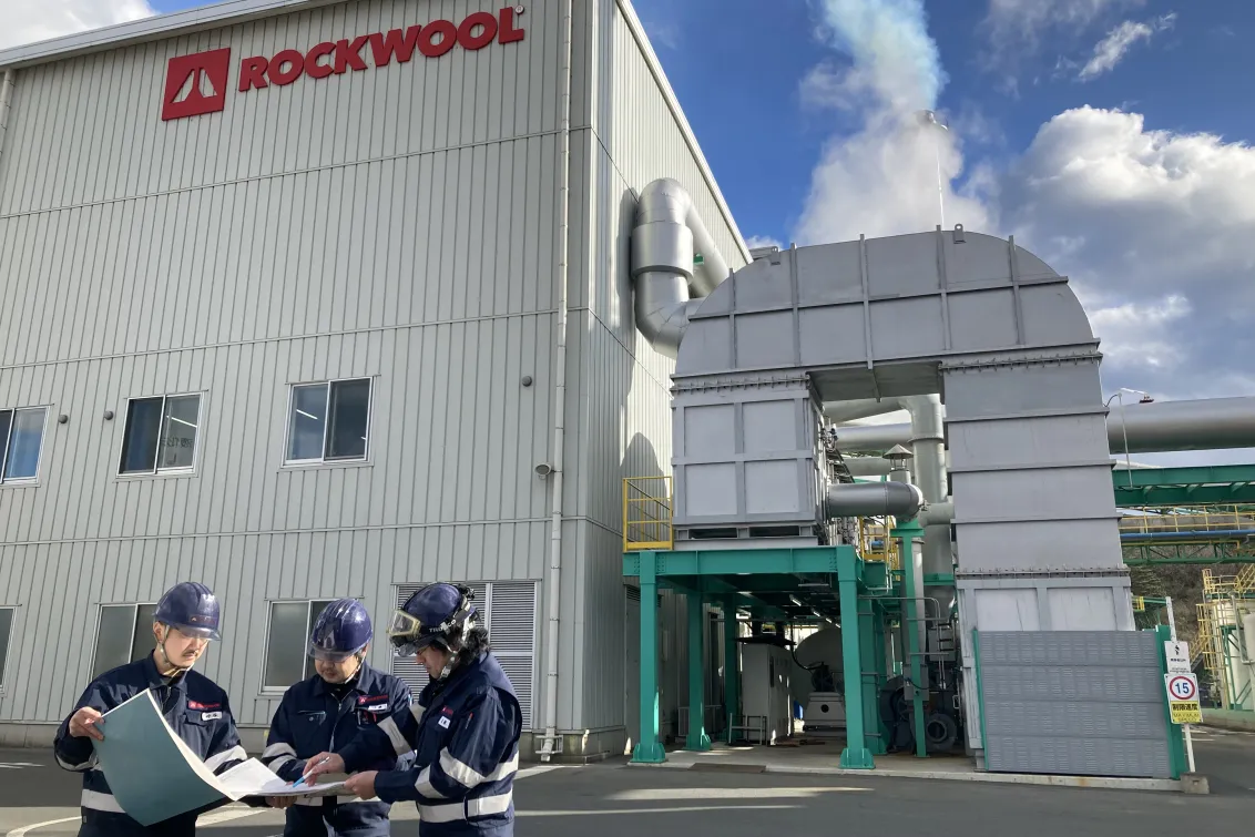 勤務地の富岡工場