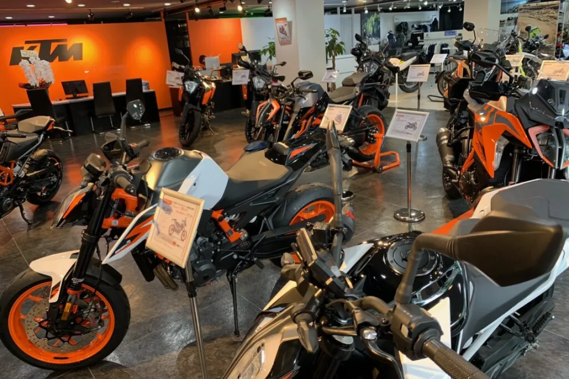 株式会社ビー・フリー_KTM府中／ハスクバーナ・モーターサイクルズ府中_店内