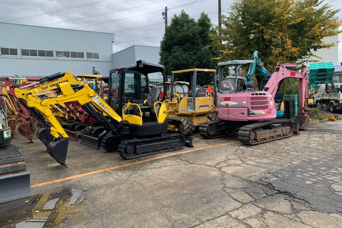 あさひコーポレーション_本社_建機