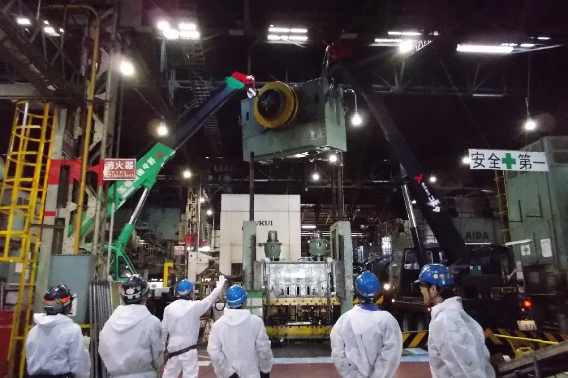 写真_コスモテック_作業風景_2