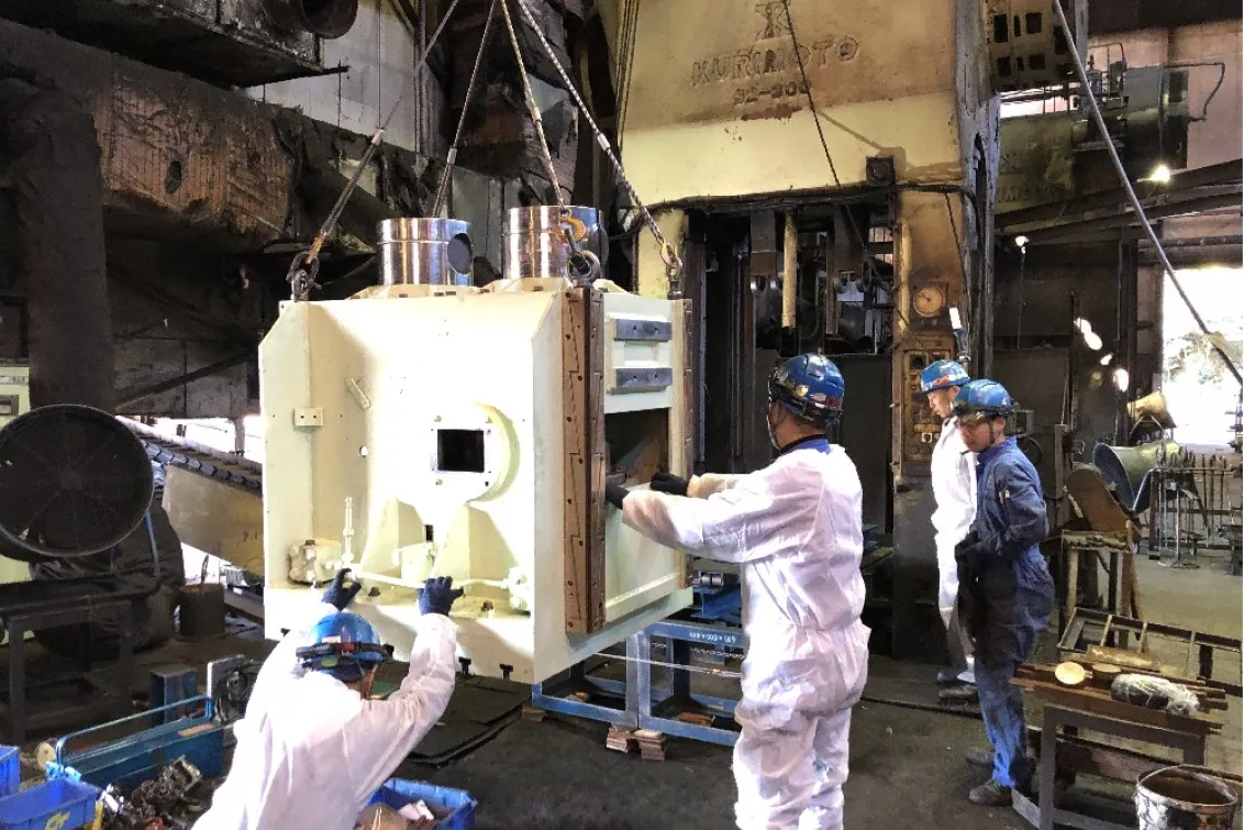 コスモテック_作業風景_1