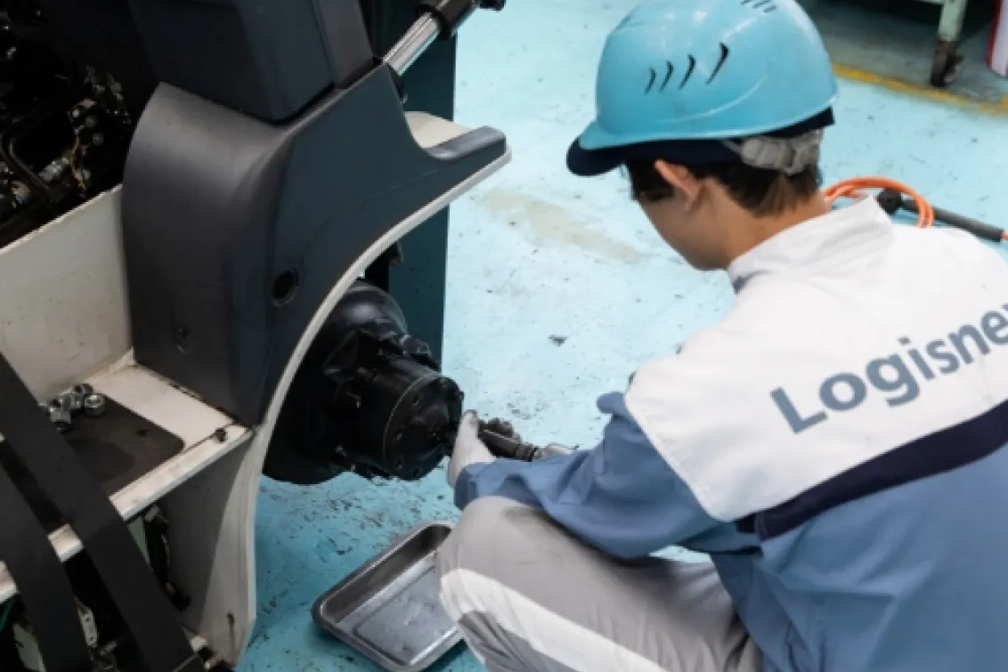 GNロジパートナーズ株式会社_太田支店 上武工場_整備風景