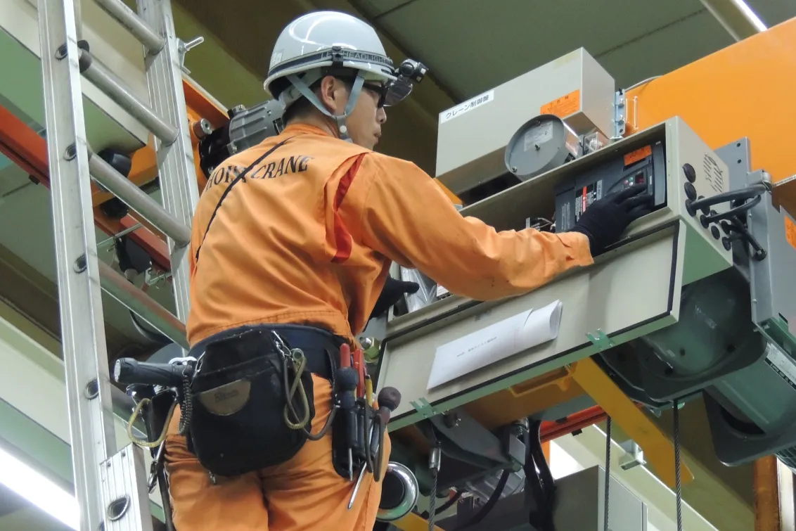 株式会社ホイストクレーン_本社_整備風景