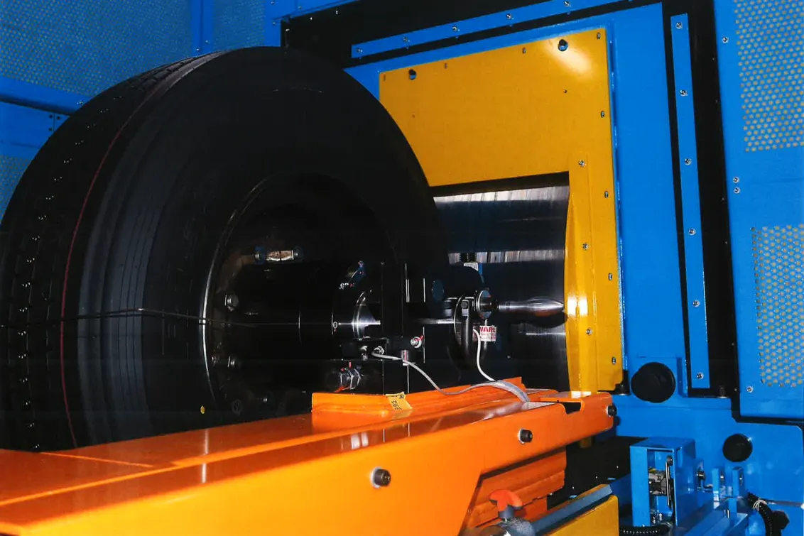 東光鉄工株式会社