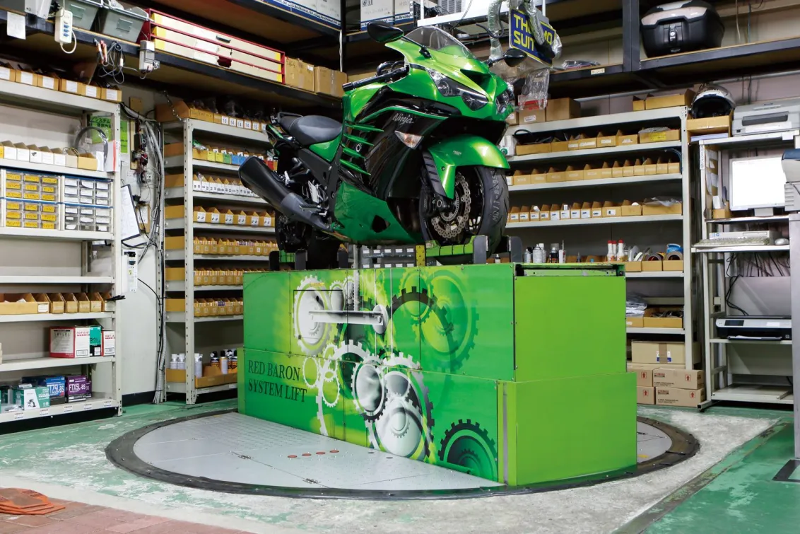 株式会社レッドバロン_高槻店_バイク