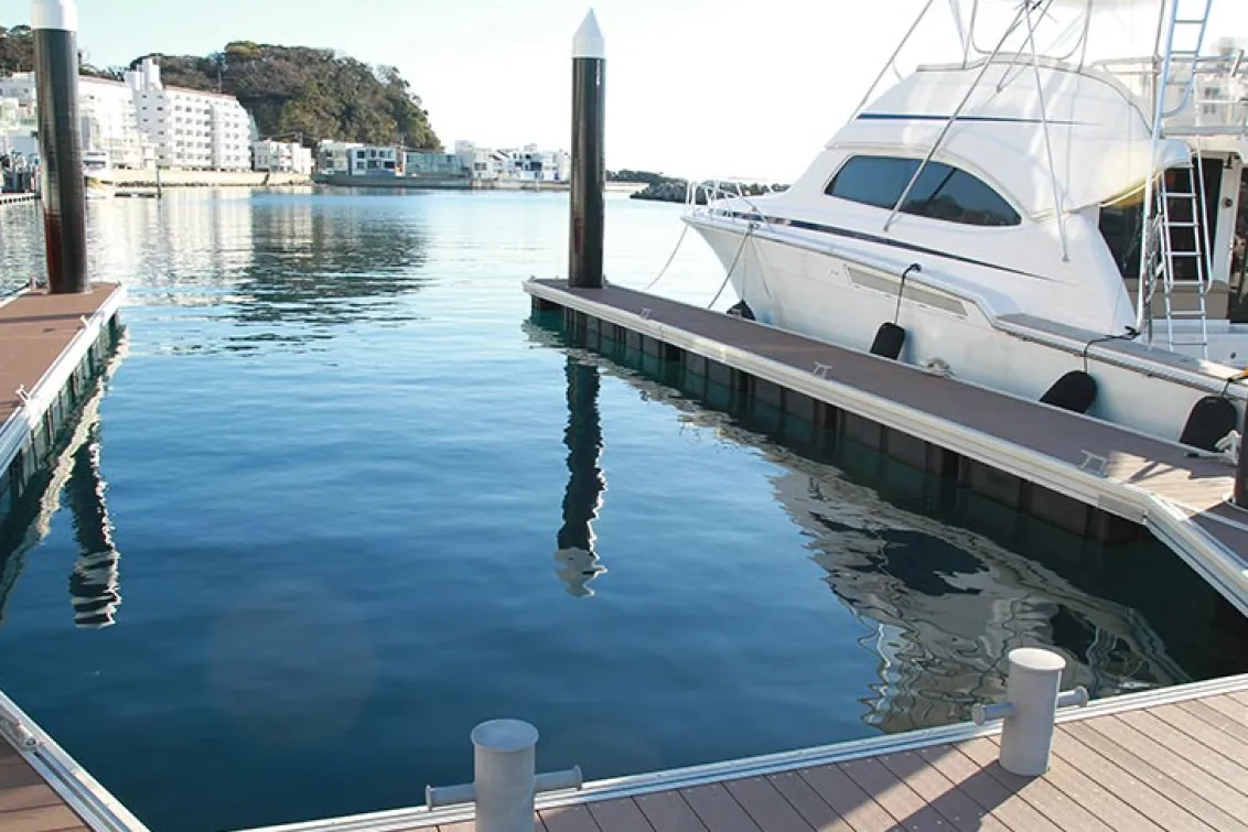 湘南サニーサイドマリーナ株式会社