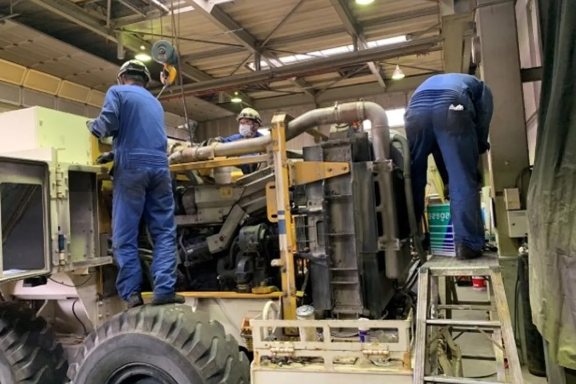 株式会社ウマヤバシ＿本店＿整備風景