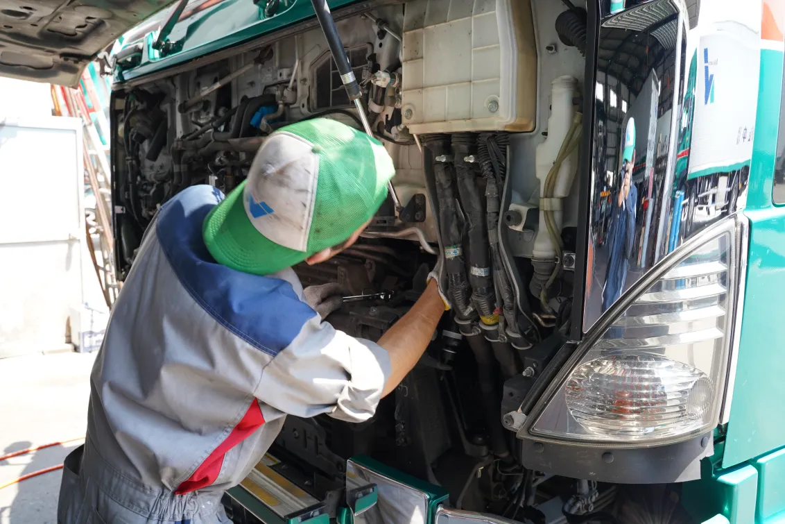 組織はフラットで相談しやすい雰囲気です