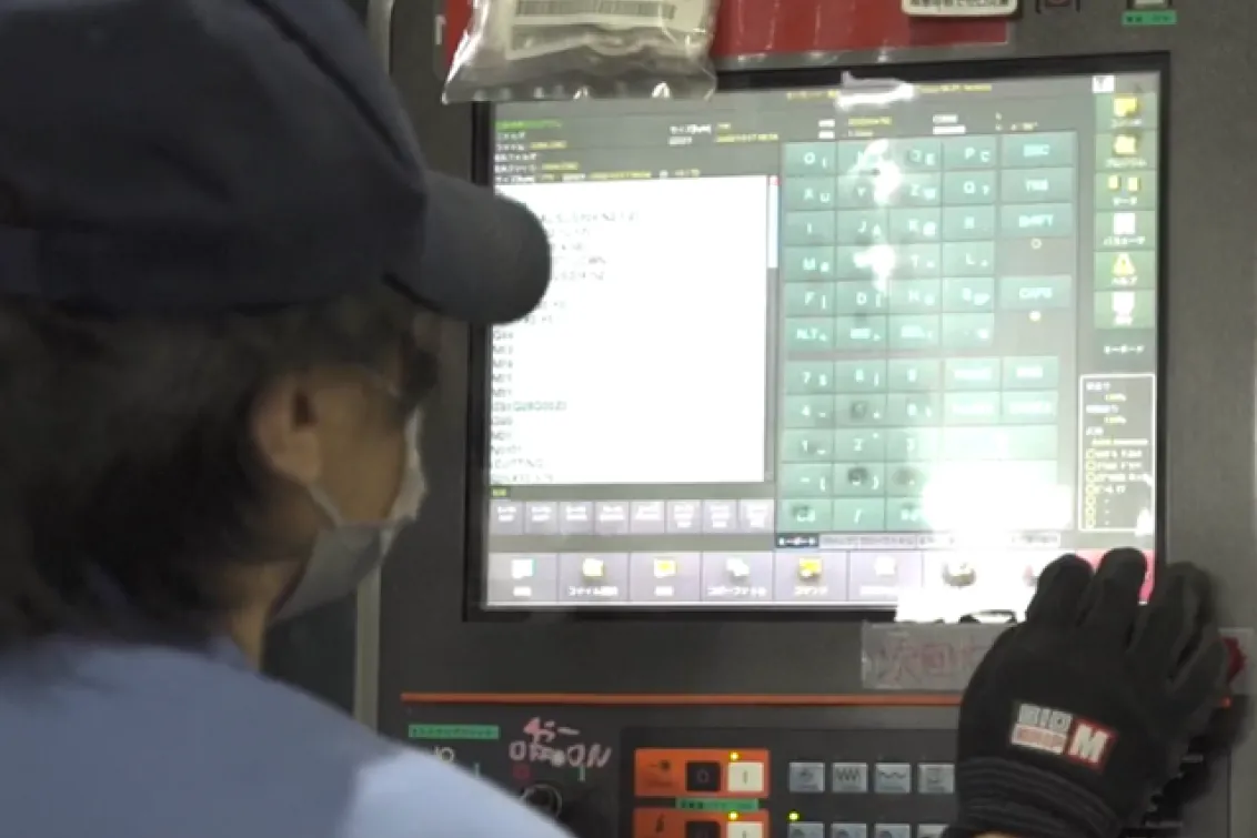 株式会社冨士製作所_本社_レーザー加工スタッフ