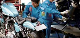 株式会社レッドバロン_浜北店_整備風景