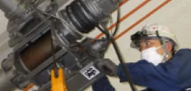 株式会社ホイストクレーン　作業背景