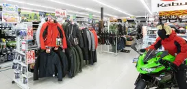 株式会社２りんかんイエローハット　バイク　背景