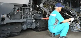 株式会社南九州沖縄クボタ　サービスエンジニア　作業背景