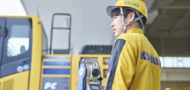 コマツ富山株式会社　作業背景