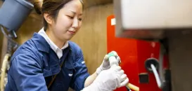 株式会社コーンズ・エージー　プラントメンテナンス　作業背景