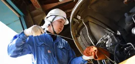 株式会社ヨシカワ_七尾営業所_整備風景