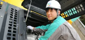 コベルコ建機トータルサポート株式会社　整備背景