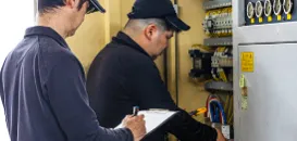 田邊コンプレッサー株式会社　サービスエンジニア　作業背景