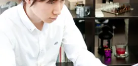 株式会社シーファイブ　作業背景