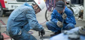 三洋テクニックス株式会社_本社_機械整備風景