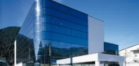 株式会社ハウテック 本社工場