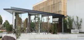 株式会社坂角総本舖