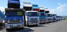 ベルトラックス株式会社_トラック展示場_外観