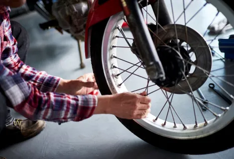 非公開求人_バイク整備3