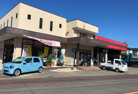 株式会社花村自動車_本社_外観.jpg